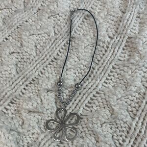 Y2K Silver Flower Pendant Necklace